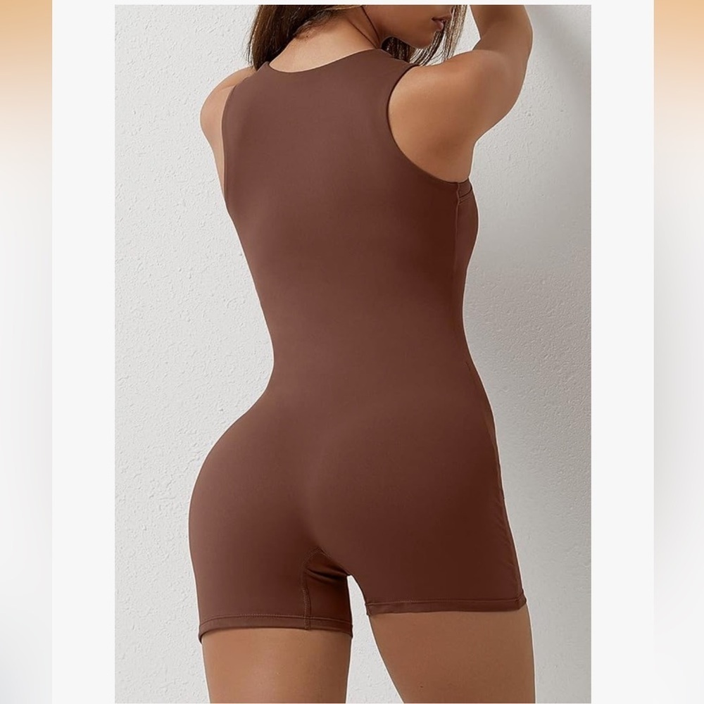 QINSEN Square Neck Athletic Romper in Brown | Buttery Soft, Built in Bra | Small - Picture 3 of 5